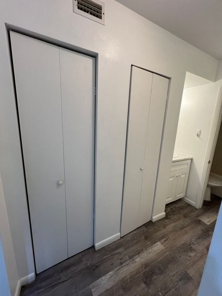 22302 Vick St #112 - Photo 7 of 9