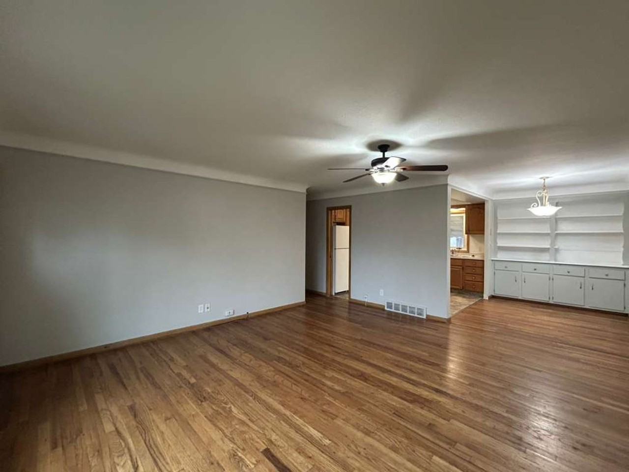 30021 Oakdale Rd - Photo 6 of 16