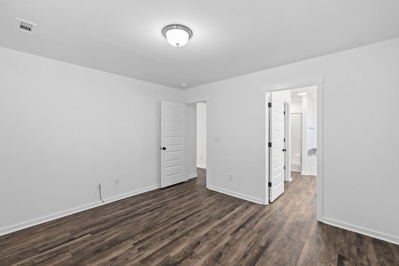 1114 Southwest 3rd Avenue - Photo 7 of 9