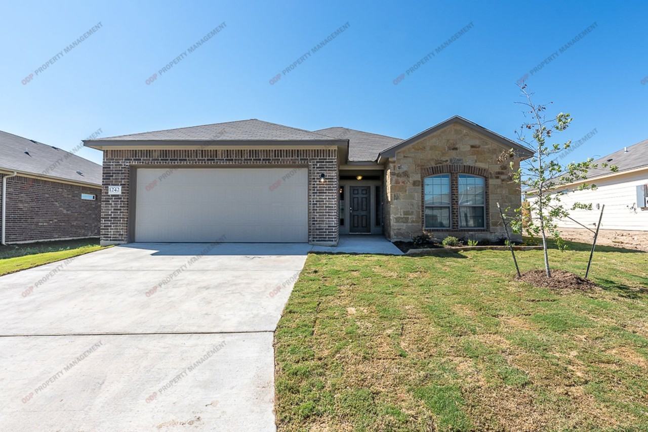 1242 Lakeway Crossing Dr - Photo 2 of 22