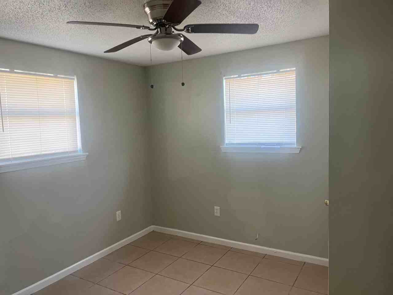 3025 Laussat Pl - Photo 3 of 8