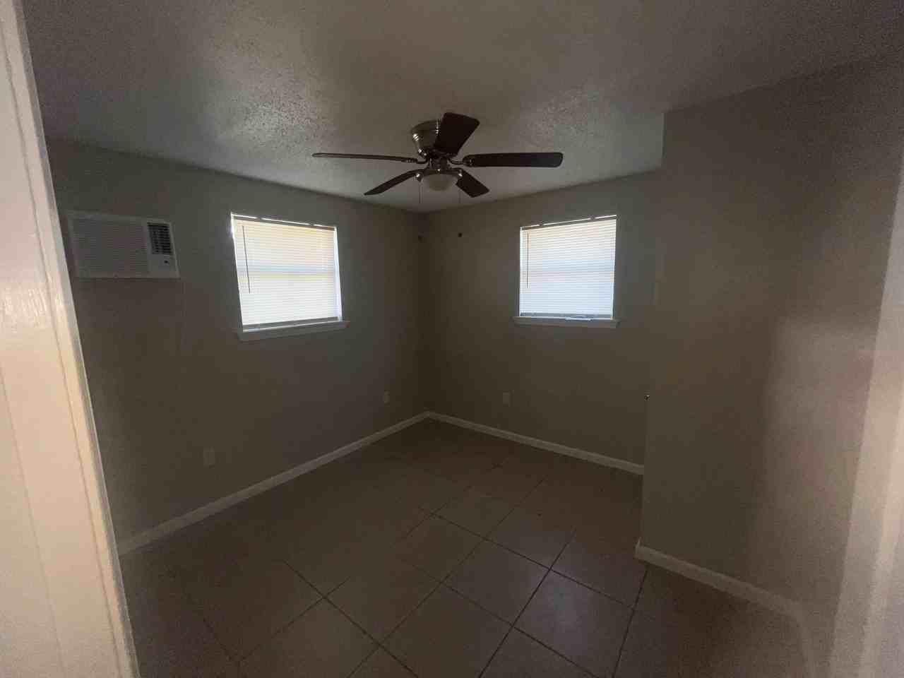 3025 Laussat Pl - Photo 4 of 8