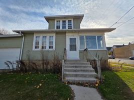 featured image of 1715 Marshall Street