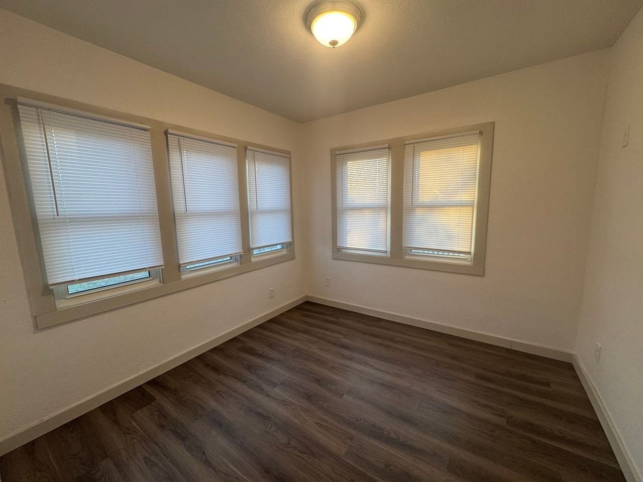 1210 W Parker St - Photo 6 of 20