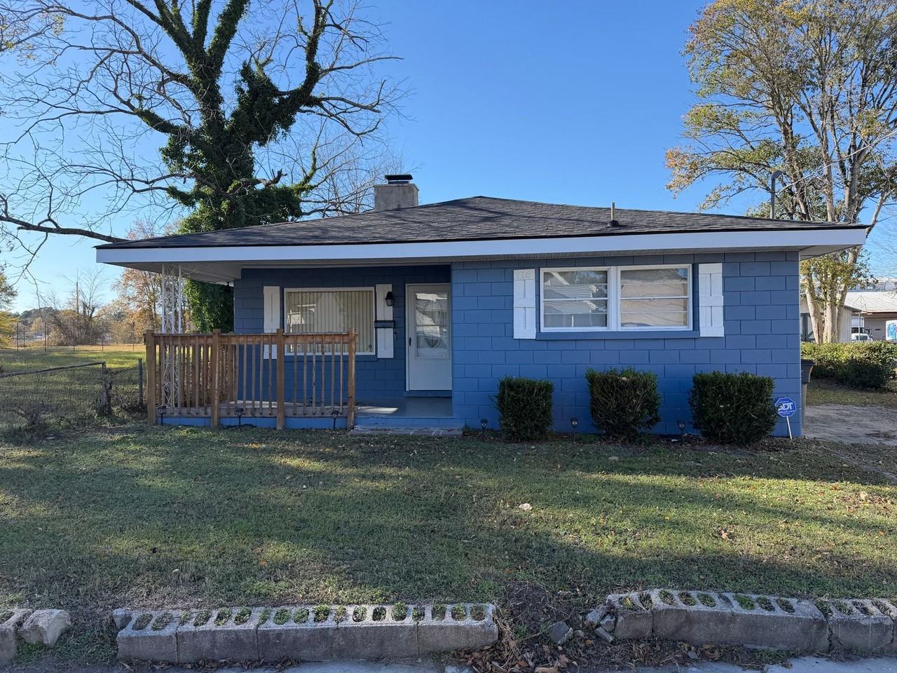 716 South Washington Street - Photo 2 of 16