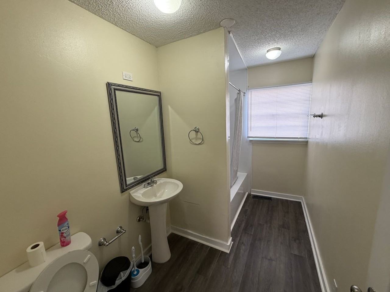 716 South Washington Street - Photo 3 of 16