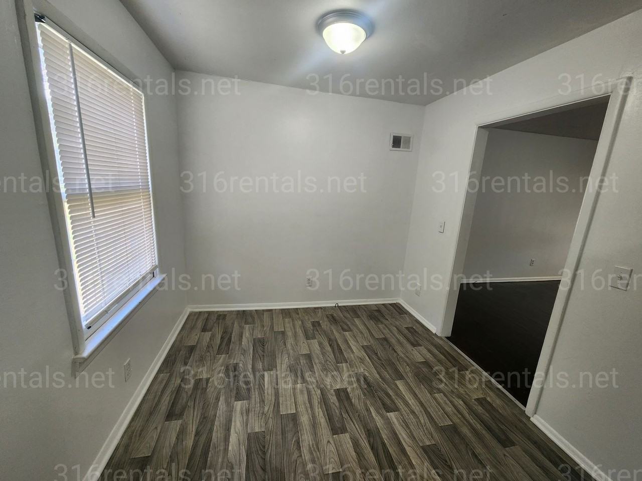 2626 N Volutsia St - Photo 4 of 10