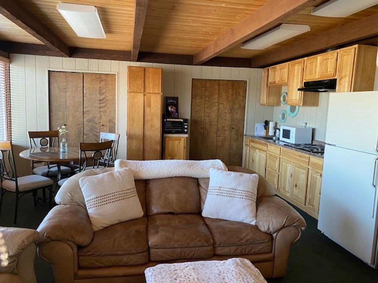 8392 N Highway 97 - Photo 2 of 5
