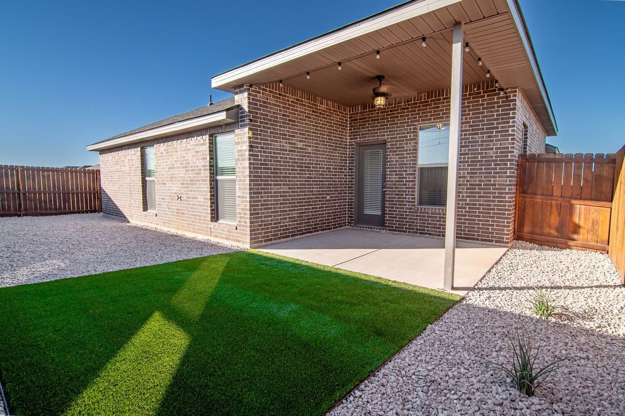 6106 Purtis Creek Dr - Photo 6 of 25