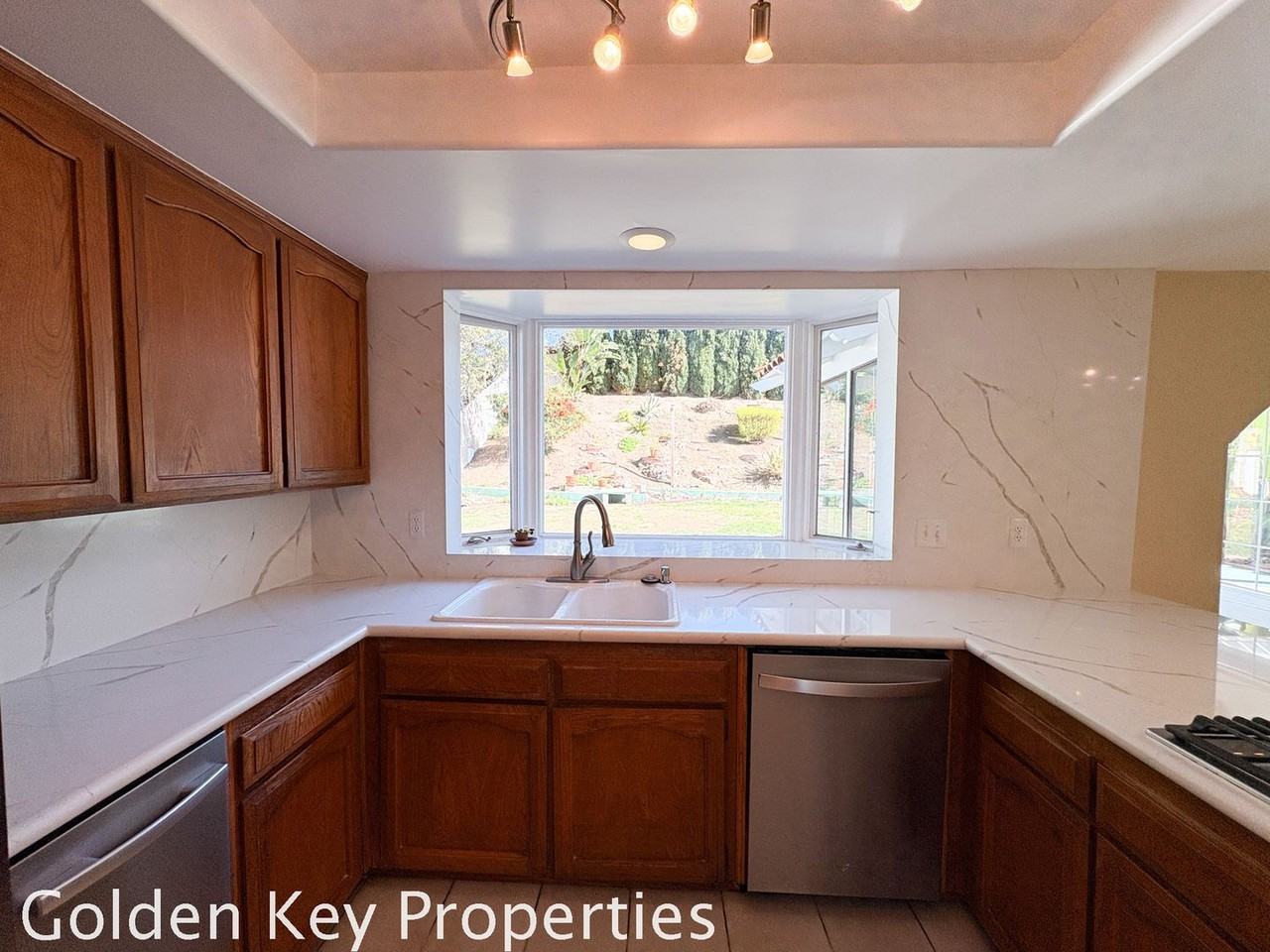2475 Unicornio St - Photo 5 of 44