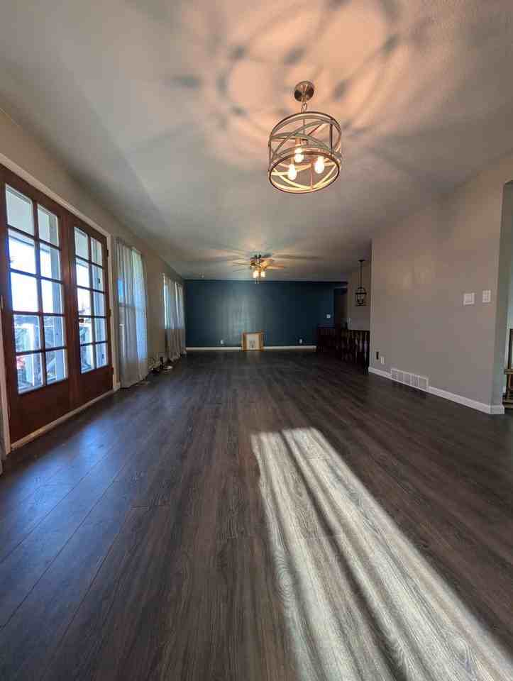 201 South 19th Avenue - Photo 3 of 7