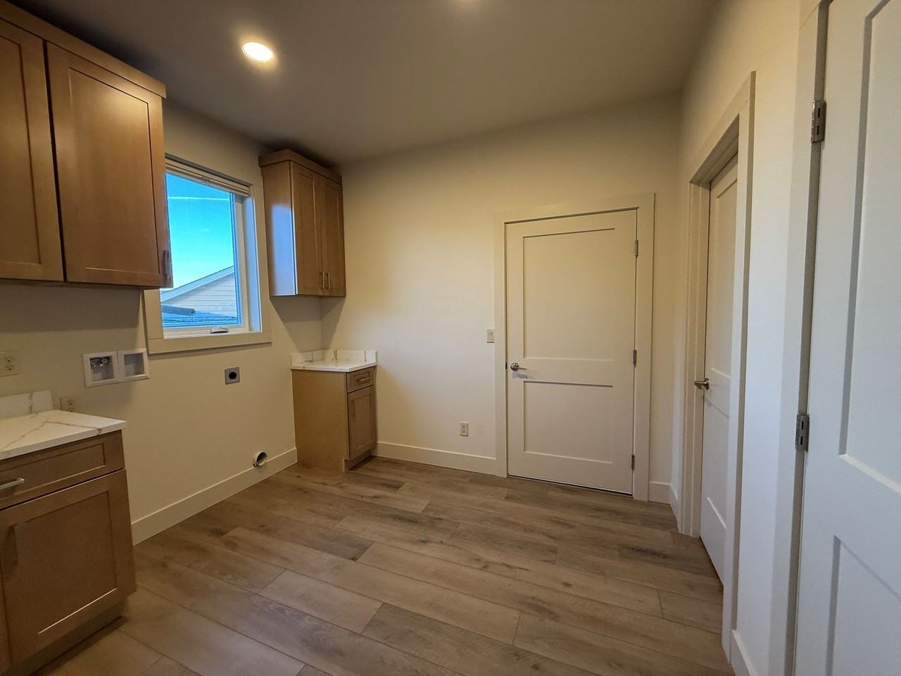 1722 Castlerock Ave - Photo 6 of 15