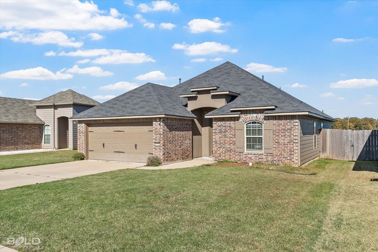 4008 False River Dr - Photo 2 of 36