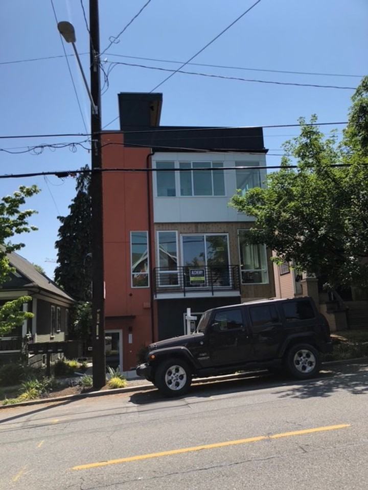 2515 East Yesler Way - Photo 2 of 23