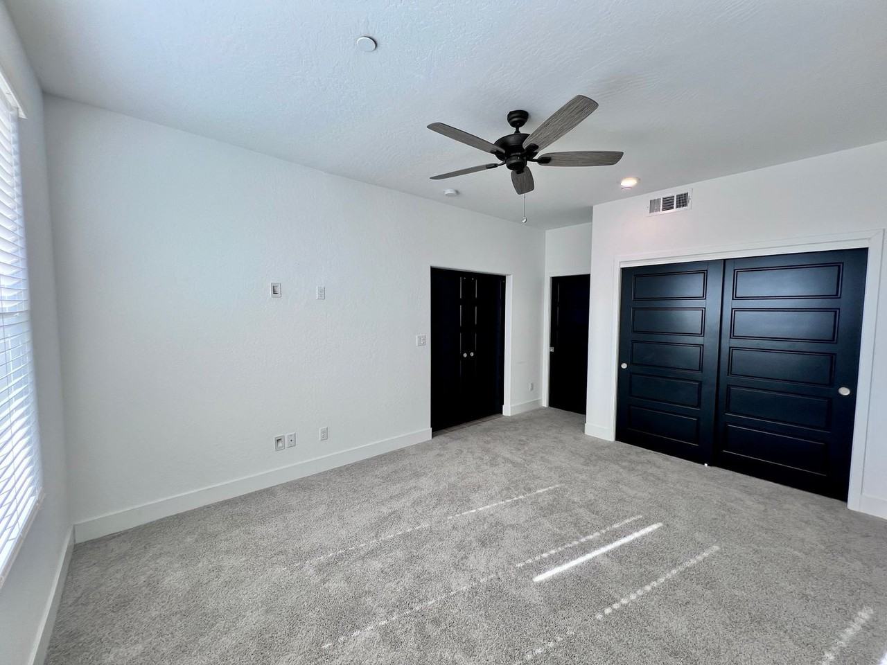 510 W Mahogany Ln - Photo 5 of 27