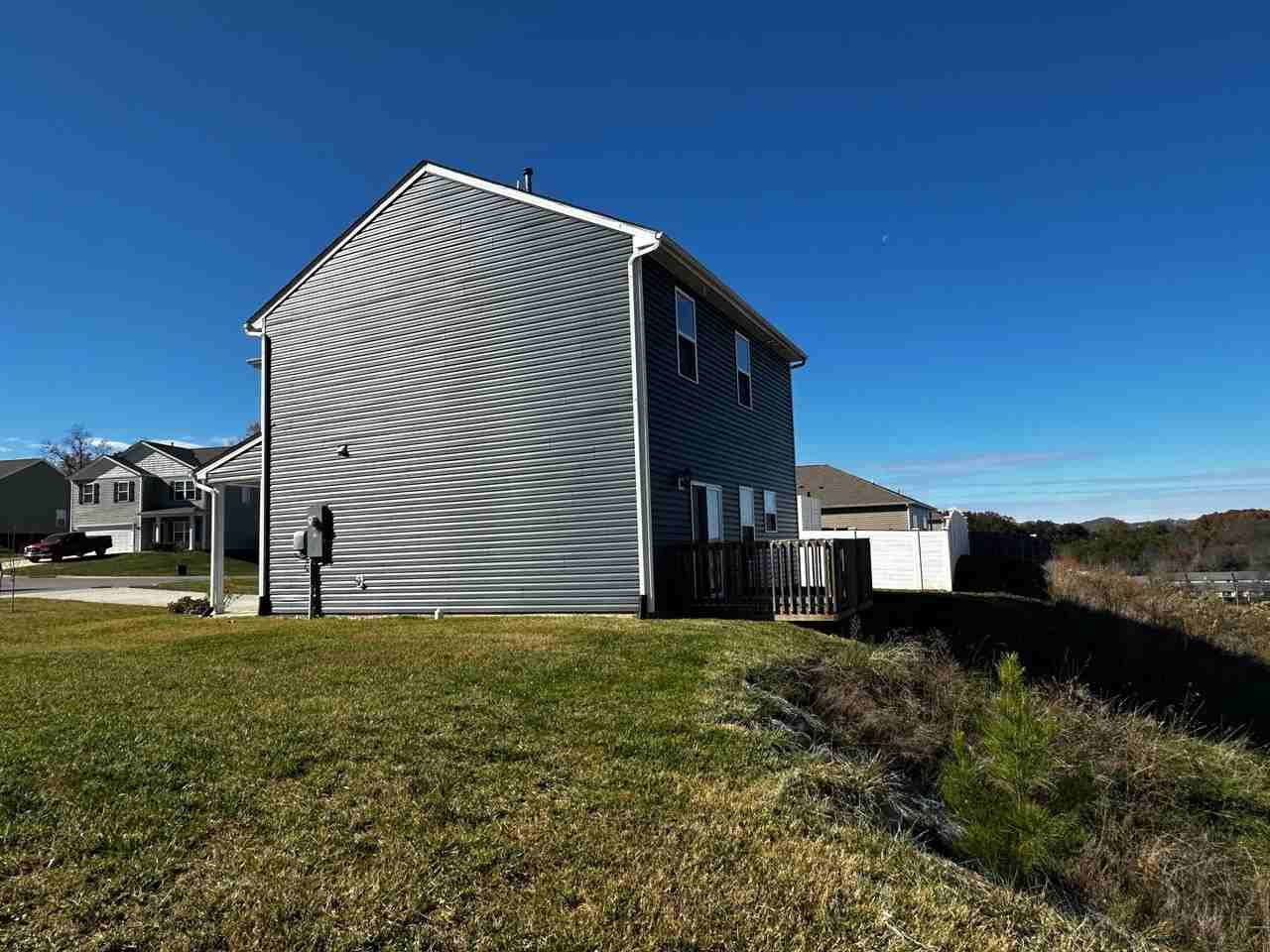 3113 Berna Way - Photo 3 of 46