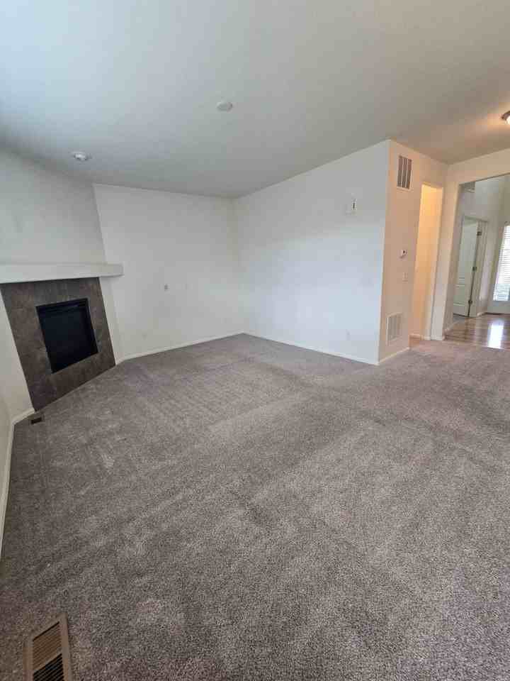 1727 Trevor Court - Photo 6 of 30