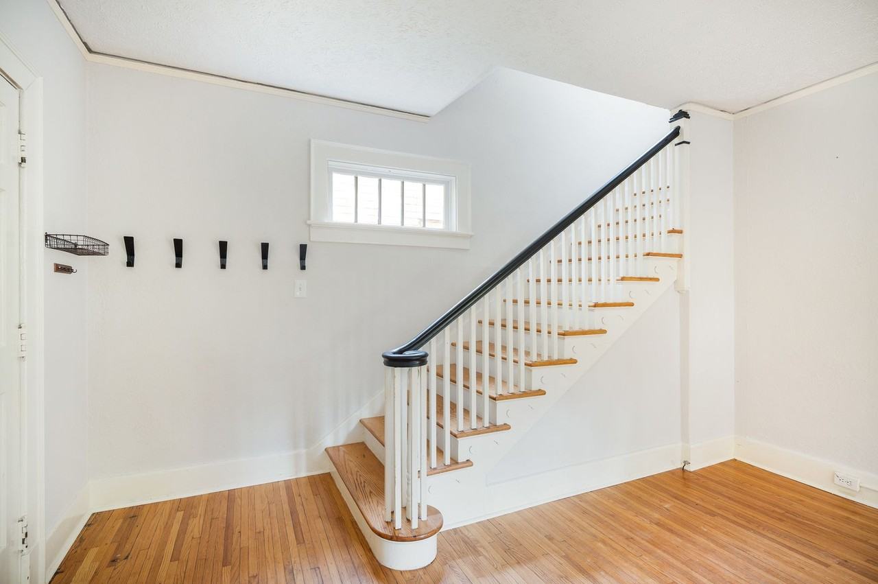 7 Fredonia Avenue - Photo 6 of 50