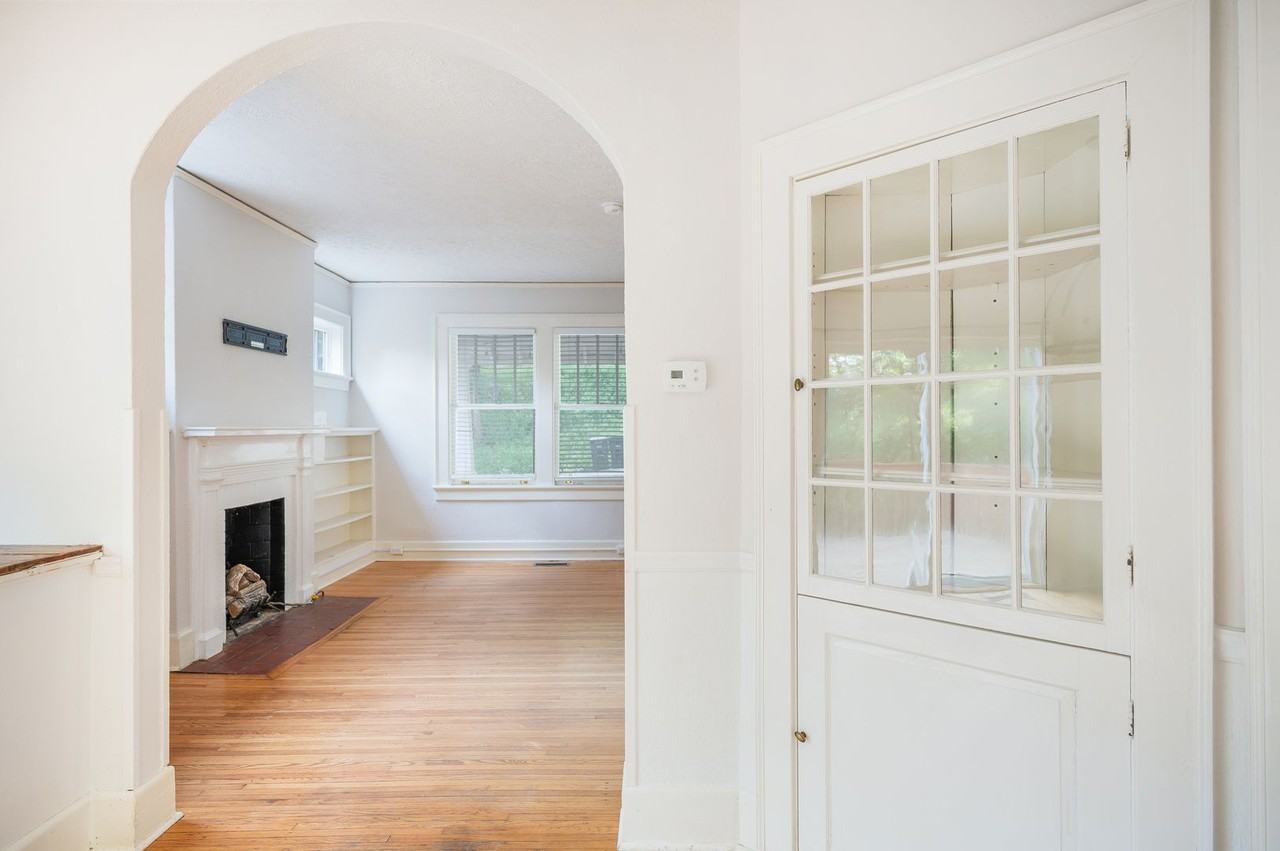 7 Fredonia Avenue - Photo 7 of 50