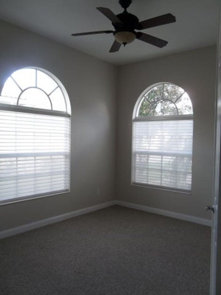 8158 Rosalie Ln - Photo 7 of 13