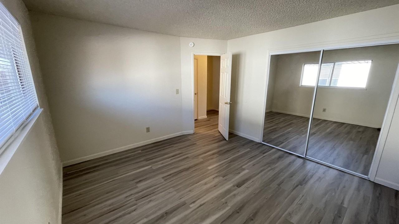 1355 Cordone Ave #19 - Photo 5 of 10