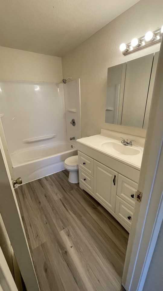 1355 Cordone Ave #19 - Photo 6 of 10