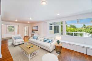 featured image of 330 Lapa Place