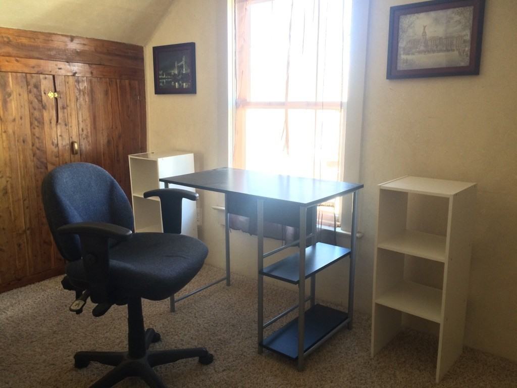 215 Grove St - Photo 2 of 14