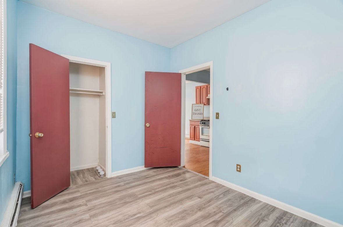 Warren St - Photo 3 of 9