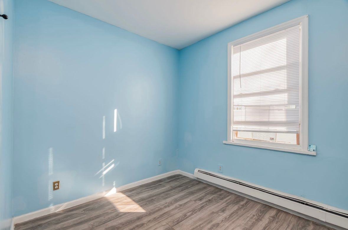 Warren St - Photo 5 of 9