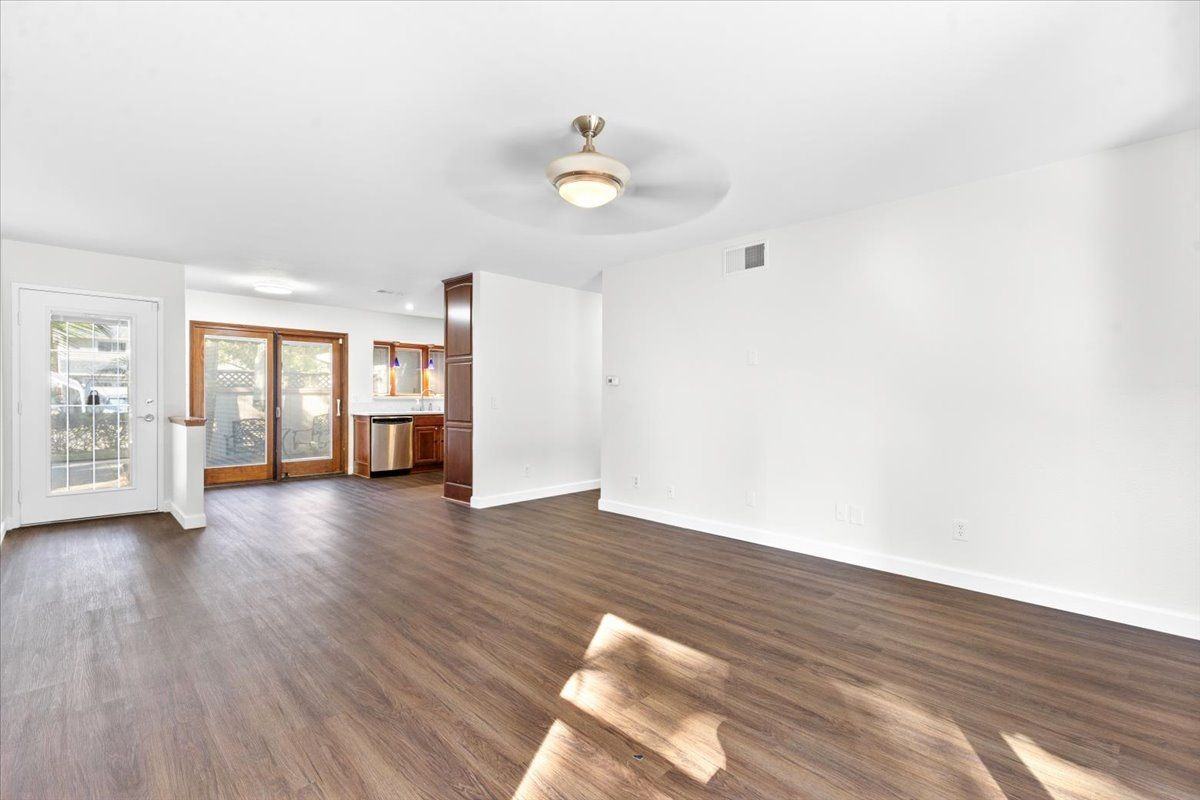 2125 Berryland Ct - Photo 4 of 12