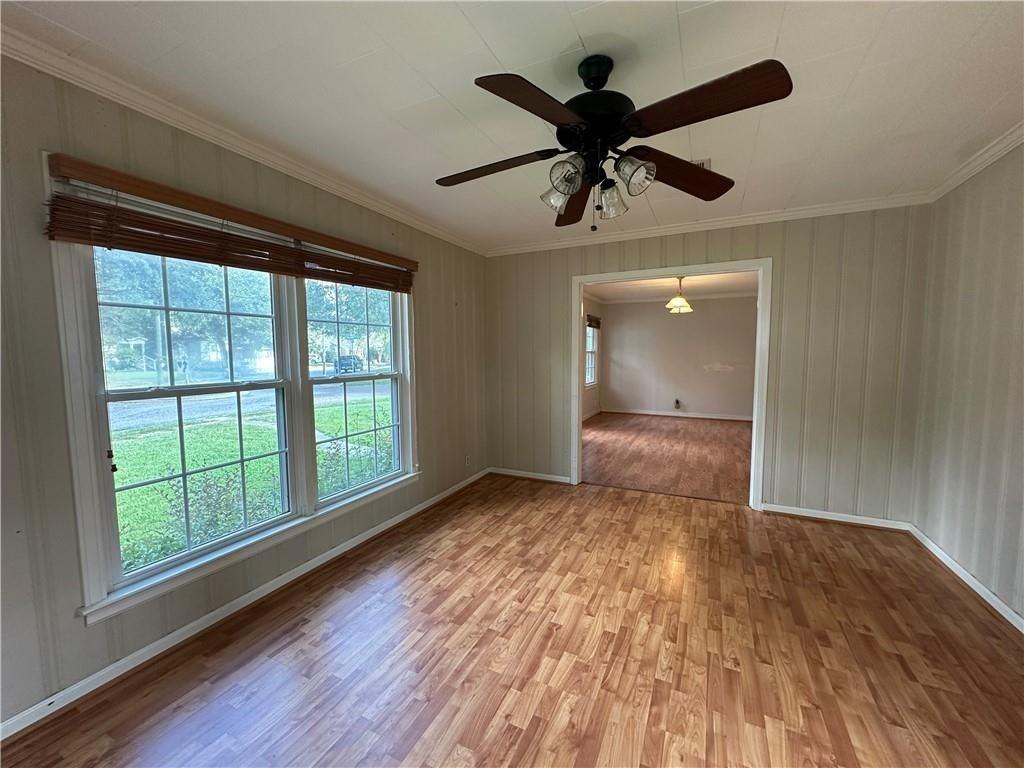 2351 Taylor Ave - Photo 5 of 15