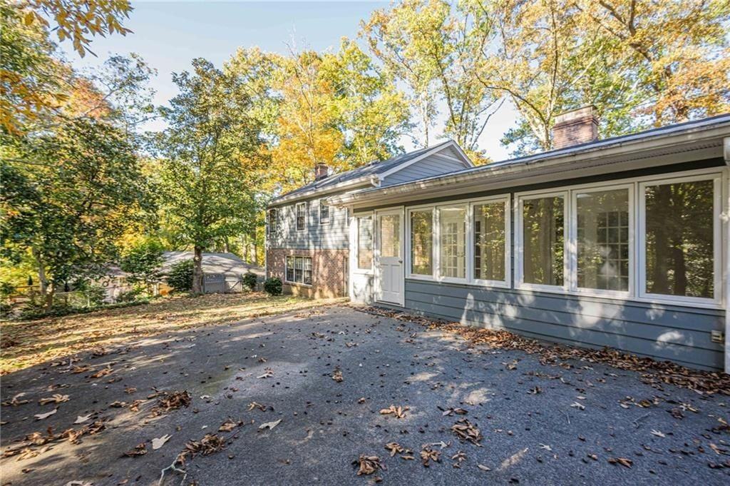 6640 Williamson Dr - Photo 7 of 43