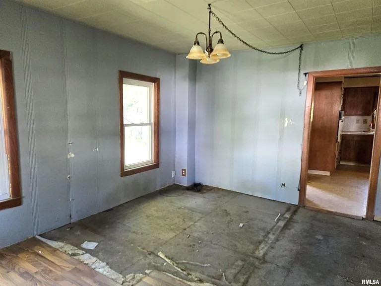 1005 S Jefferson St #1 - Photo 2 of 13