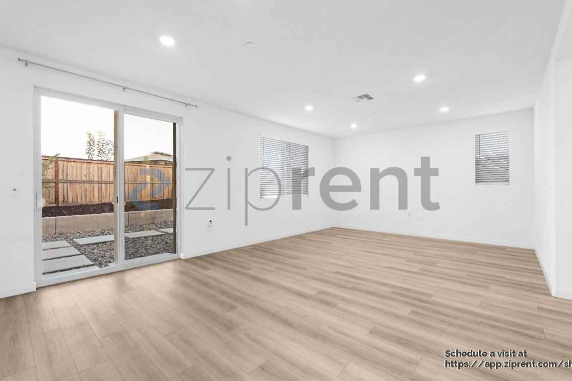 4417 Neptune Cir - Photo 2 of 22