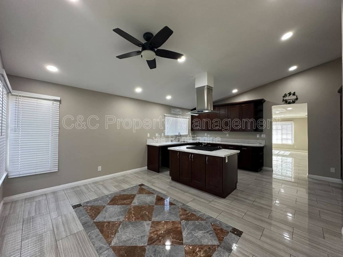 13600 Copperstone Dr - Photo 6 of 10