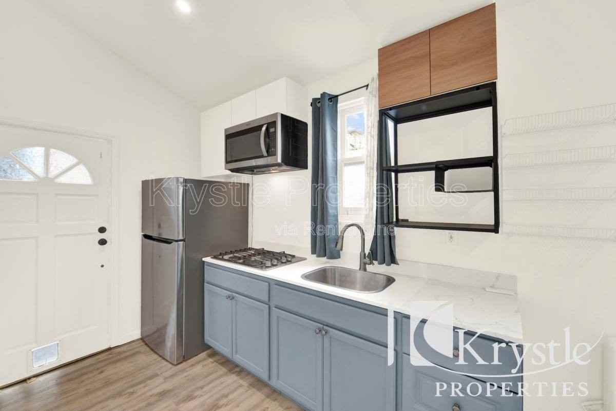 215 Central Ave #1-2 - Photo 3 of 10