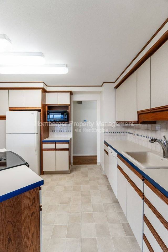 3523 E 18th Ave - Photo 6 of 10