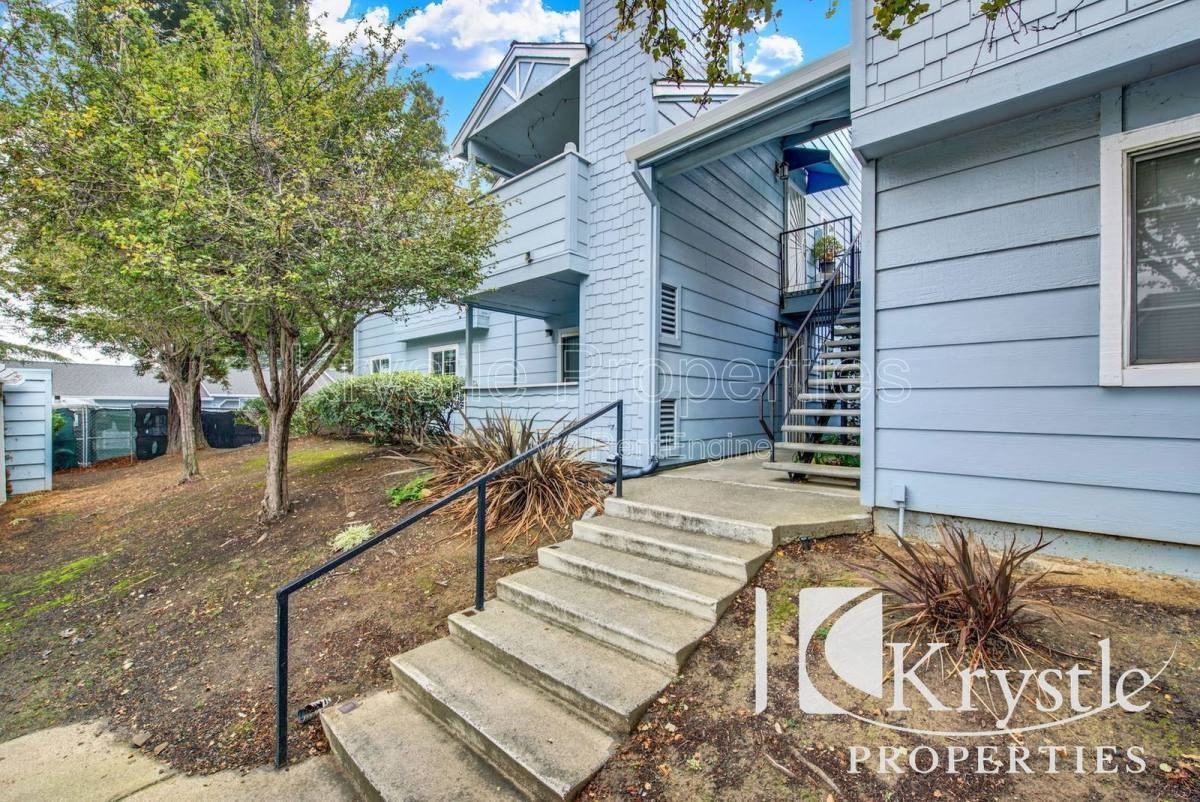 285 Lighthouse Dr - Photo 4 of 10