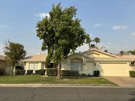 featured image of 47845 Vía Jardin