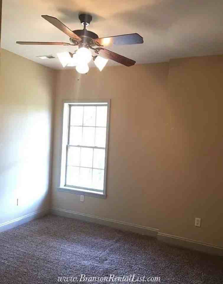 191 Round Hill Road - Photo 5 of 25