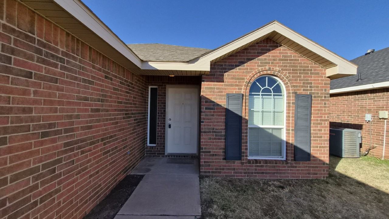 6546 94th St - Photo 3 of 16