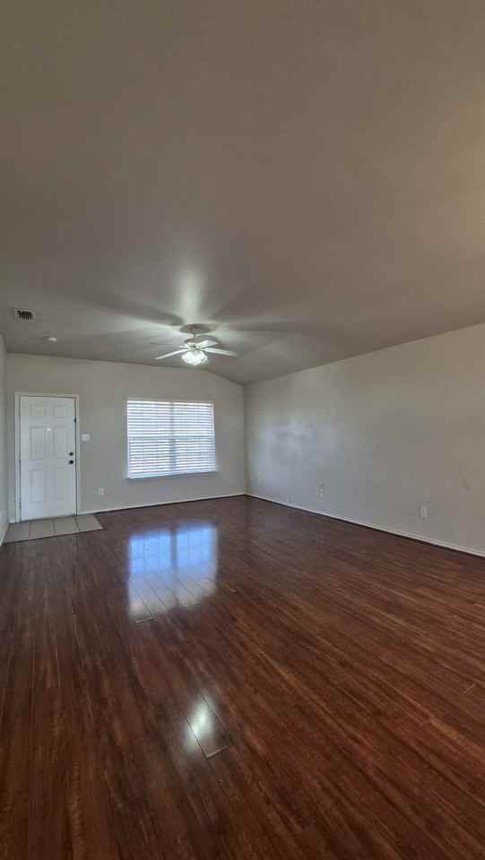 6546 94th St - Photo 5 of 16