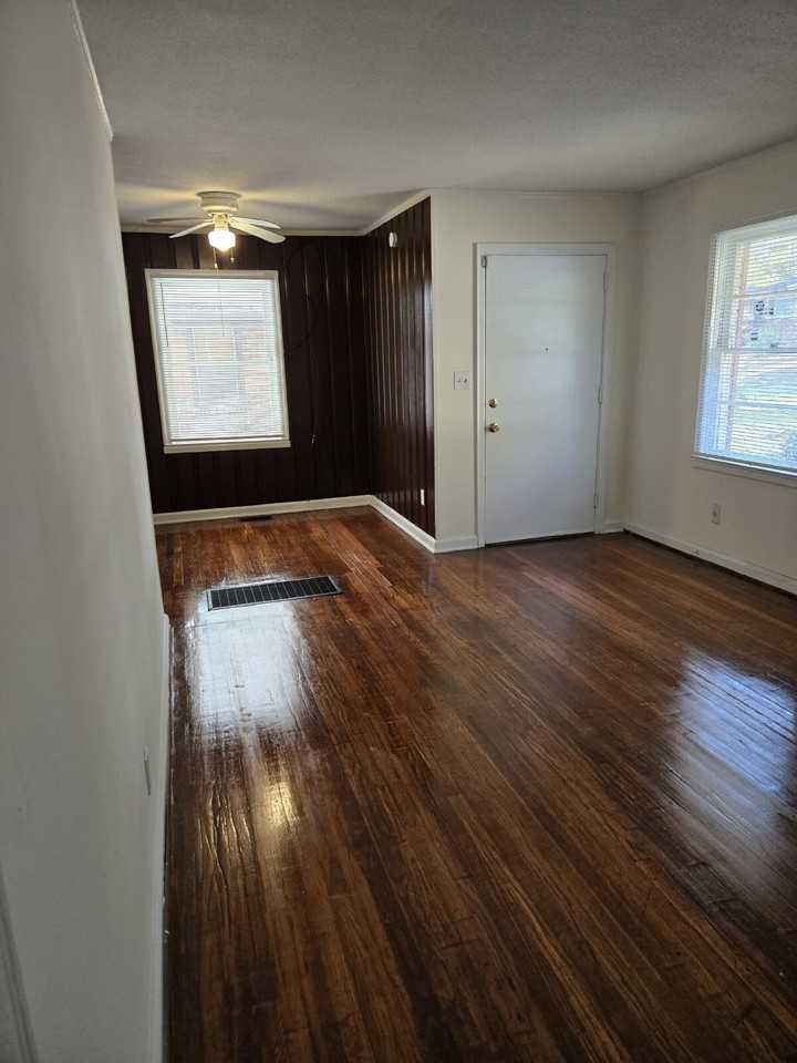 2332 Carey Drive Southeast - Photo 5 of 12