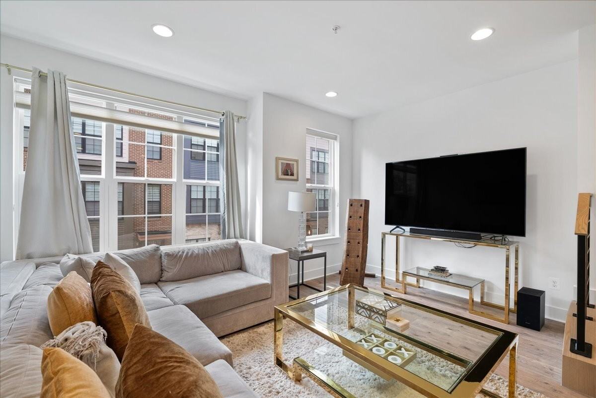 7345 Blade Dr - Photo 6 of 32