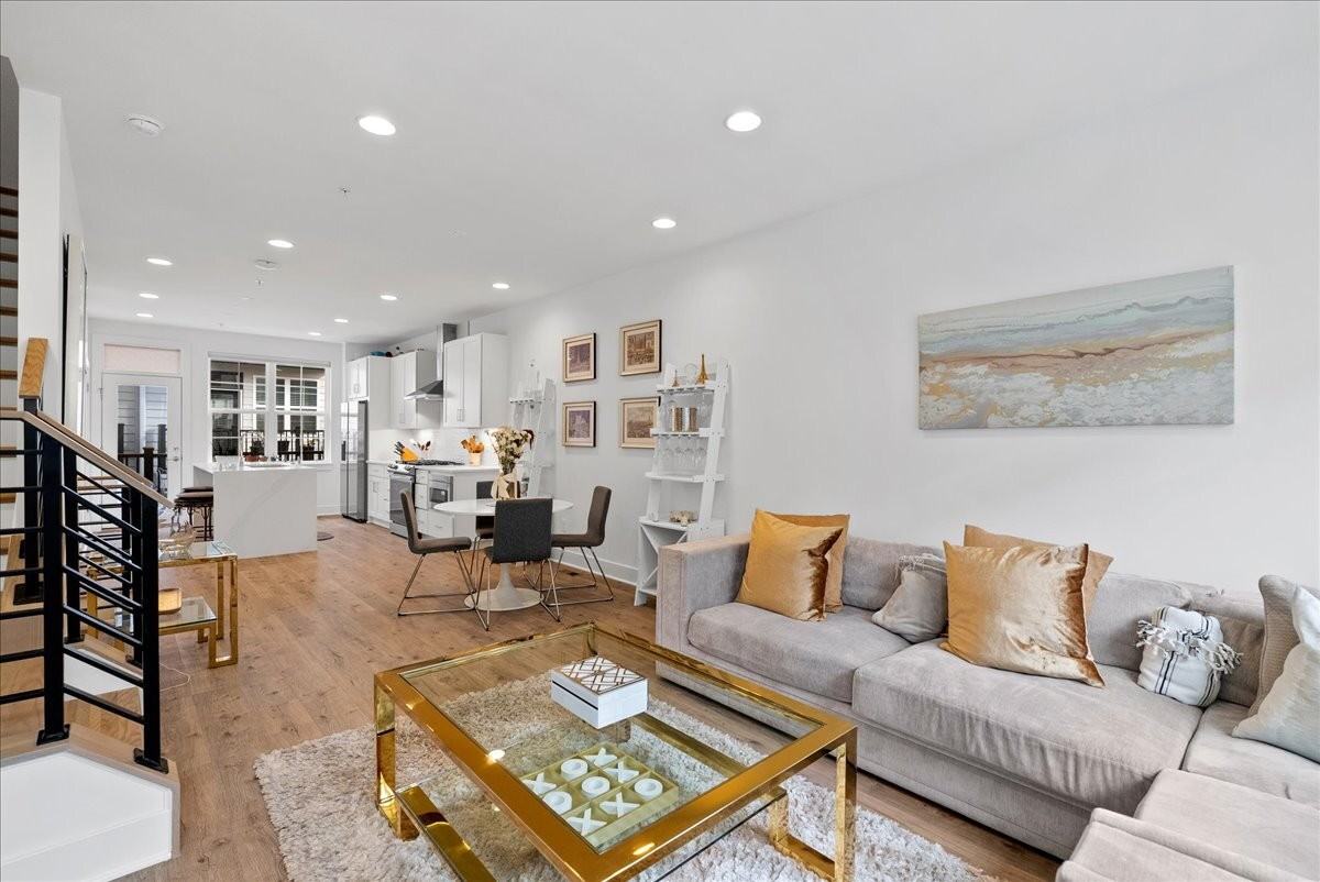 7345 Blade Dr - Photo 7 of 32