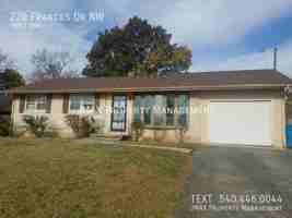 featured image of 220 Frances Dr Nw