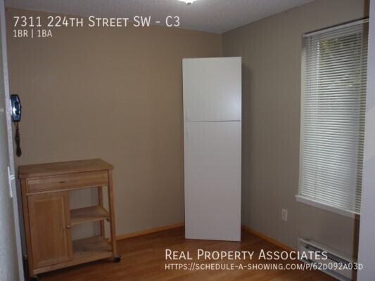 7311 224th St Sw #C3 - Photo 4 of 11