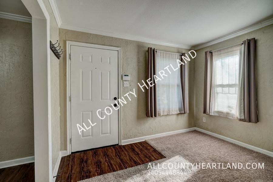 2128 Hardin Drive - Photo 3 of 19