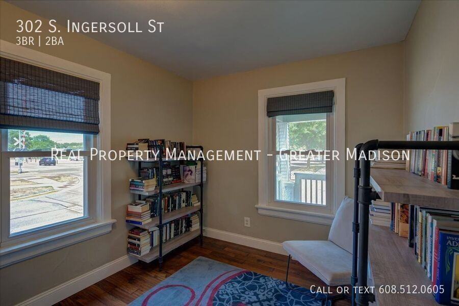 302 S Ingersoll St - Photo 4 of 9